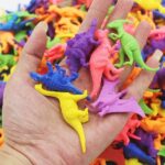 Bichinhos Dinossauro Que Crescem Na Água Enviado Aleatóriamente