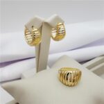 ANEL FILETES LISOS  BANHADO A OURO (01010277) - Imagem 3